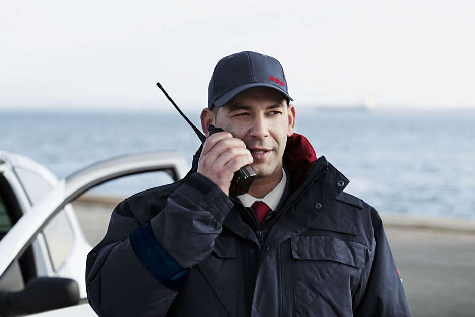 Securitas employee in Securitas uniforms